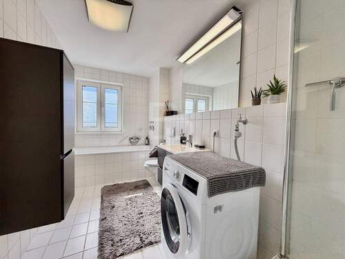 Modernes Tageslichtbad - 