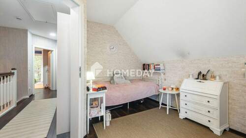 1. OG Schlafzimmer 1 2 - 