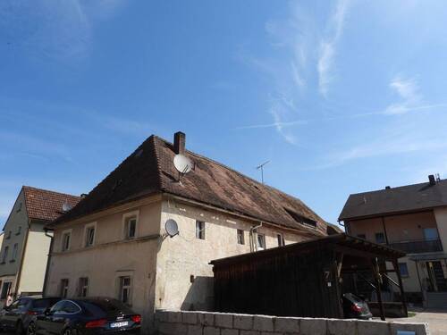Aussenansicht - Denkmalgeschützte Haus auf 500qm Grund