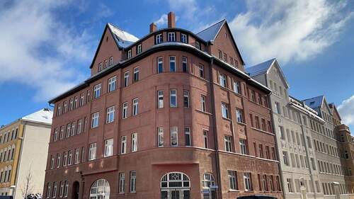 das Haus - schöne 2 Zimmer-Wohnung - modernisiert - mit EBK - Eigennutzung