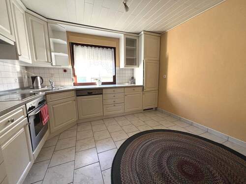 Küche - Mehrfamilienhaus, Wohnhaus mit 139,00 m&sup2; in Karlsbad zum Kaufen