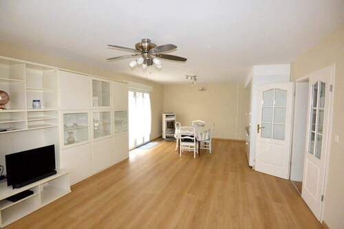 16 mit Austritt a.d. Terrasse - 