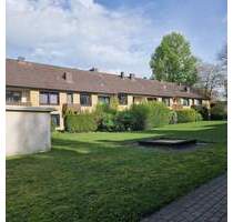 Schöne 2,5 Zimmerwohnung mit Balkon - sofort frei - Pinneberg