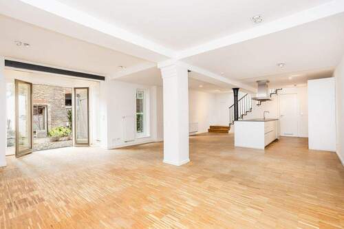 Offener Wohnbereich - 3 Zimmer Mehrfamilienhaus, Wohnhaus zum Kaufen in Berlin