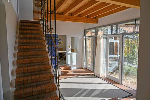 Diele mit Kachelofen - 