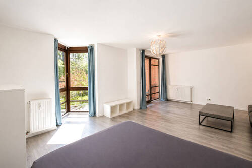 Wohn-/Esszimmer mit Terrasse - 2 Zimmer Etagenwohnung in Hamburg / Blankenese