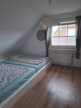 Schlafzimmer 1 - 