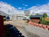 Breite Zufahrt zur Lagerhalle - Mehrfamilienhaus, Wohnhaus mit 207,00 m² in Viersen zum Kaufen