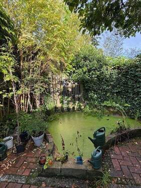 Der Garten mit BADE-TEICH - 4 Zimmer Einfamilienhaus in Schwarzenbruck