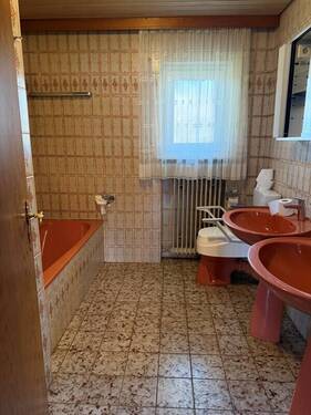 Bad UG - Einfamilienhaus mit 186,00 m&sup2; in Viechtach zum Kaufen