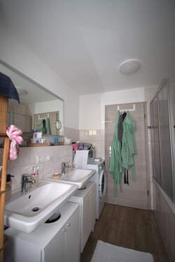 Badezimmer (2).JPG - 