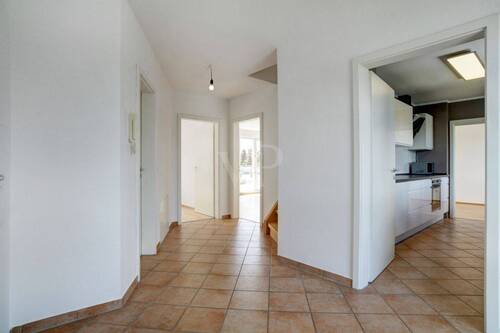 Titelbild - 4 Zimmer Etagenwohnung zum Kaufen in Ismaning