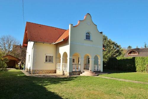 Bild 1 - Großzügiges Wohnhaus am Nordufer