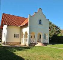 Großzügiges Wohnhaus am Nordufer - Vonyarcvashegy