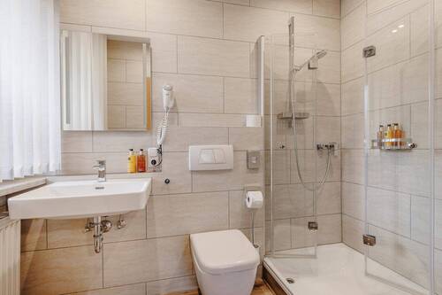 Bad Doppelzimmer - 
