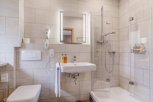 Bad Doppelzimmer - 