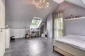 Schlafzimmer im Dachgeschoss - 