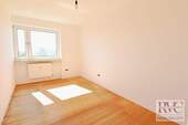 Zimmer 3 - 