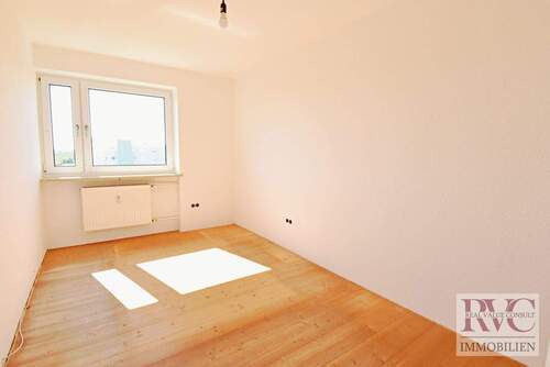 Zimmer 3 - 