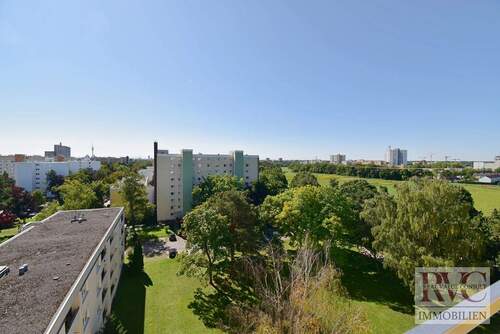 Ausblick - Helle Wohnung mit Südbalkon und Panoramablick
