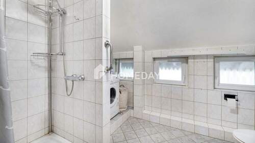 1. OG Badezimmer 1 - 