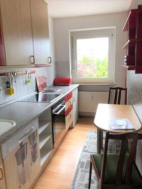 Küche mit EBK - Etagenwohnung mit 62,00 m&sup2; in Erlangen zum Kaufen