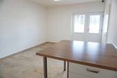 Wohn-/Esszimmer - 
