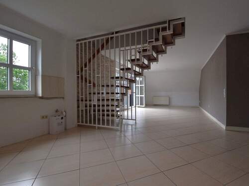 Küche und Wohnraum - 2 Zimmer Etagenwohnung in Bad Sassendorf