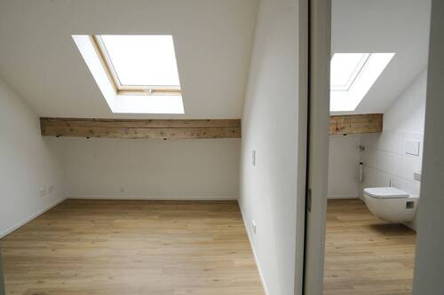 Schlafzimmer und Bad - 