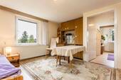 Zimmer im OG - 