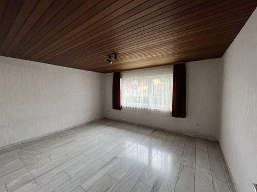 Bild3 - 6 Zimmer Mehrfamilienhaus, Wohnhaus in Wittighausen-Unterwittighausen