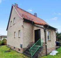 Modernisierungsbedürftiges Einfamilienhaus mit großem Grundstück in Chemnitz Grüna