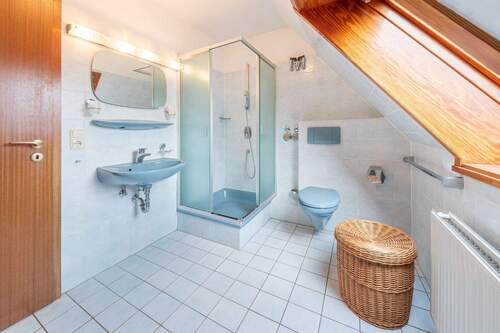 Duschbad Einliegerwohnung 1 - 