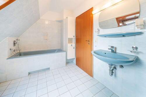 Duschbad Einliegerwohnung 2 - 