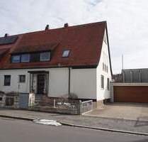 Adrettes 2-Familienhaus mit großem Garten in Nürnberg - Süd Haus kaufen