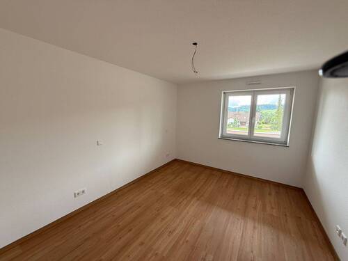 Schlafzimmer - 2 Zimmer Etagenwohnung zur Miete in Grafenhausen