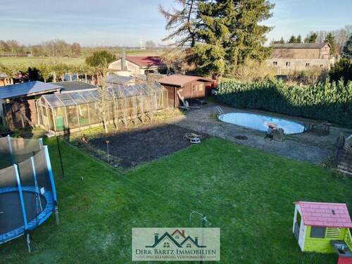 dji_fly_20251216_115536_689_1765882736037_photo - 6 Zimmer Einfamilienhaus in Loitz