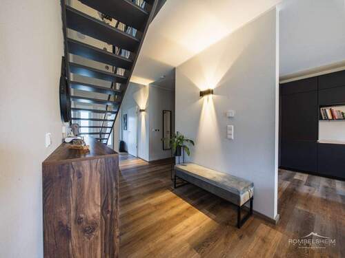 Eingangsbereich - Einfamilienhaus mit 162,00 m&sup2; in Urmitz zum Kaufen