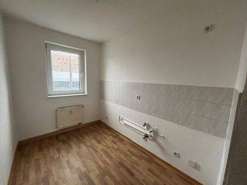 1.jpg - 4 Zimmer Etagenwohnung in Zwickau