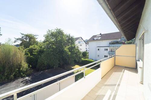 Balkon1 - 3 Zimmer Etagenwohnung in Karlsruhe