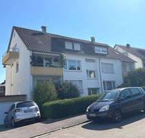 Sofort beziehbar: 2-Zimmer-Dachgeschosswohnung mit Balkon und Gartenanteil in Schorndorf