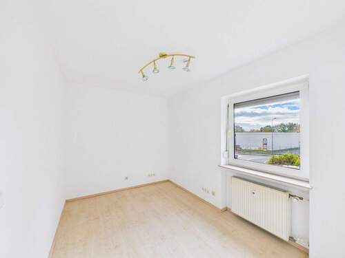 Home-Office / Kinderzimmer - 