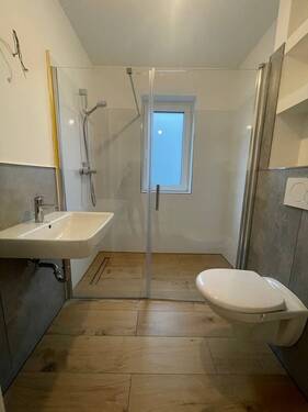 Beispiel Badezimmer - 5 Zimmer Einfamilienhaus in Hamburg / Poppenbüttel