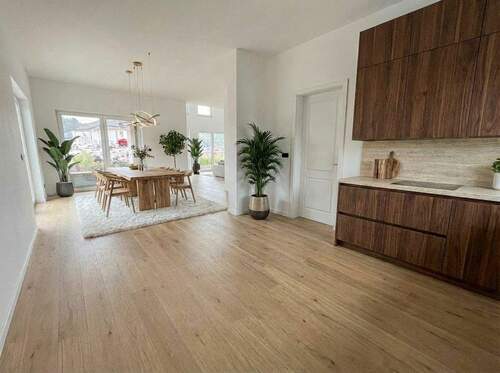 KI Essbereich mit Küche - Einfamilienhaus mit 164,00 m&sup2; in Altenkirchen zum Kaufen