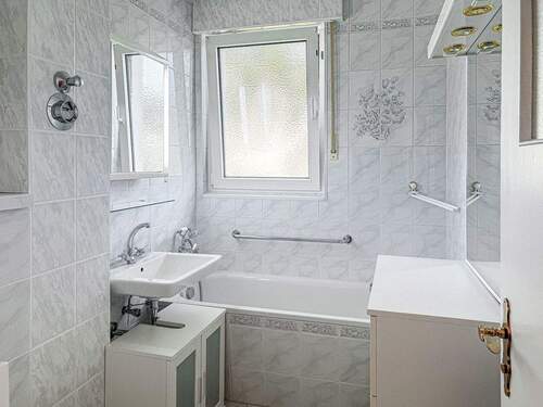 Badezimmer - 3 Zimmer Etagenwohnung in Berlin