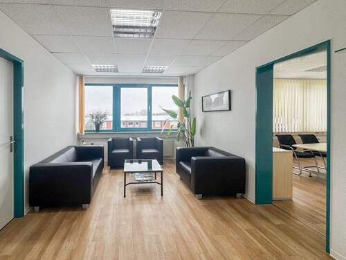 Empfangsbereich - Helle Bürofläche in Gemeinschaftsbüro