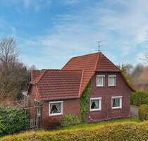 Freistehendes Einfamilienhaus mit Wintergarten, Sauna und viel Potenzial in Nordenham-Phiesewarden
