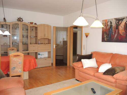 Wohnzimmer - 3 Zimmer Etagenwohnung in Bad Brückenau