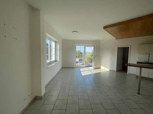 004020156800_302_348_130520251903412 - 