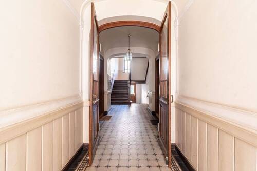 Treppenhaus - LANGJÄHRIG VERMIETET 